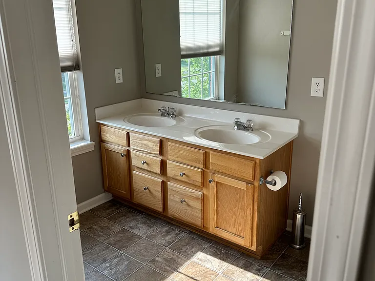 13370 Golden Gate Dr W — Photo 15