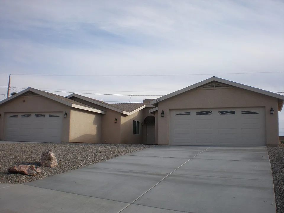 Street view/right side