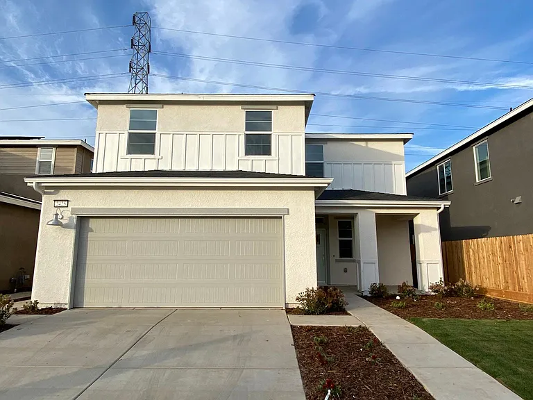 2425 Explorador Dr — Photo 10