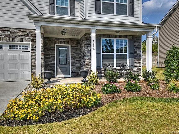2nd image of 1086 Waterlily Dr
