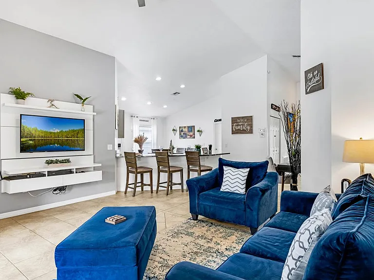 2636 Willow Glen Cir — Photo 3