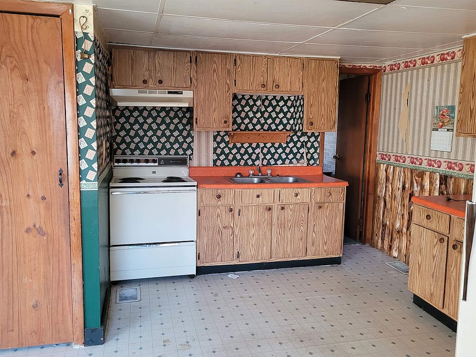 1333 Highgate Road, Saint Albans, VT 05478 Zillow