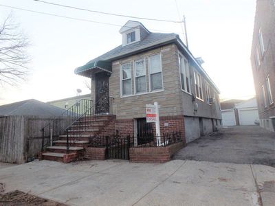 2360 98th St, Flushing, NY, 11369