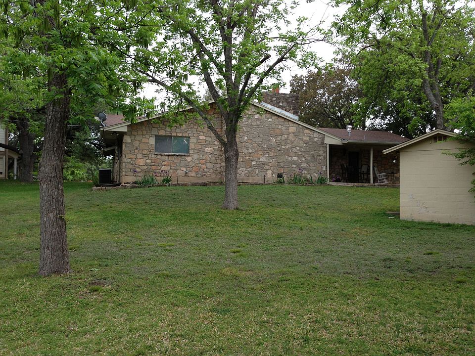 2nd image of 10406 Metacomet St