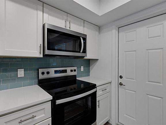 4th image of 2826 W Rainbow Cir #2818