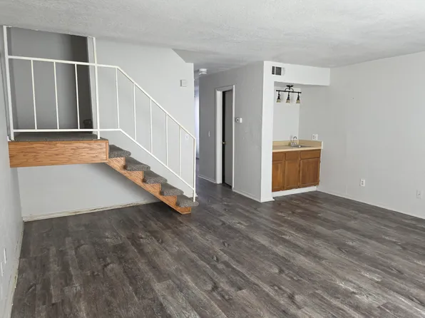 1301 Eastgate Dr, Norman, OK 73071