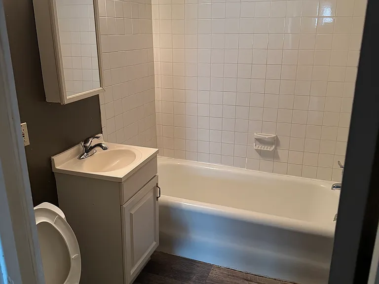 16 S Birmingham Ave — Photo 9
