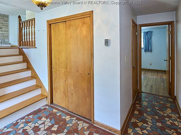 5th image of 1505 Village Dr