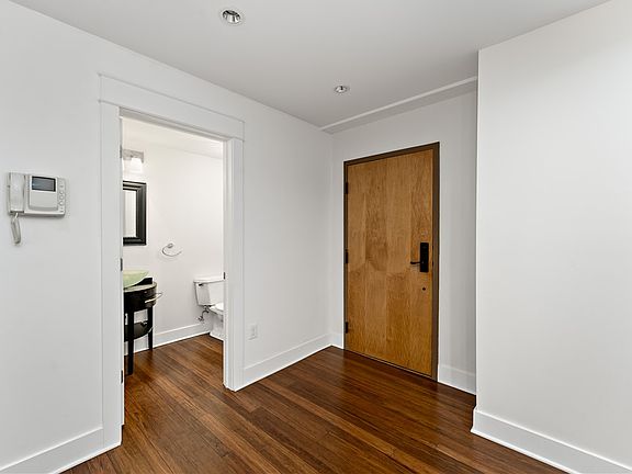 5th image of 1822 Harcum Way #1