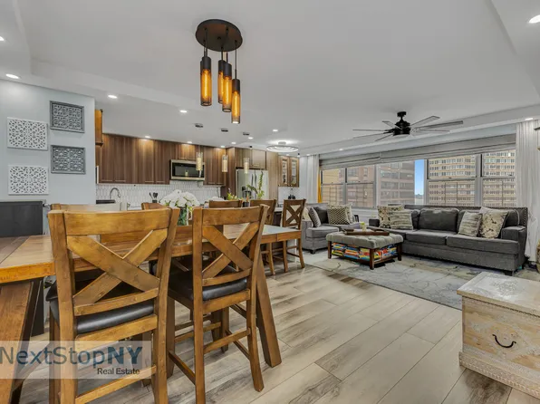 400 East 56th Street image 1 of 24