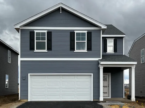 1419 Grand Tetons Dr, Pingree Grove, IL 60140