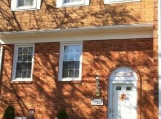12328 Chickasaw Ct, Woodbridge, VA 22192