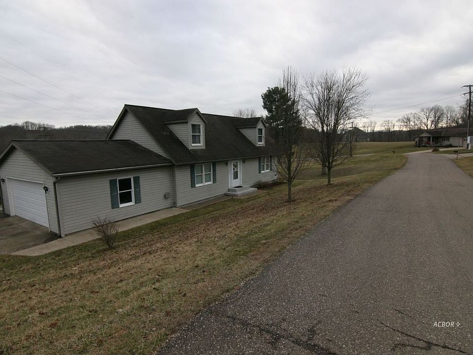 1st image of 44 Hillview Dr