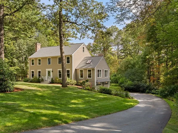14 Fieldstone Dr, Westford, MA 01886