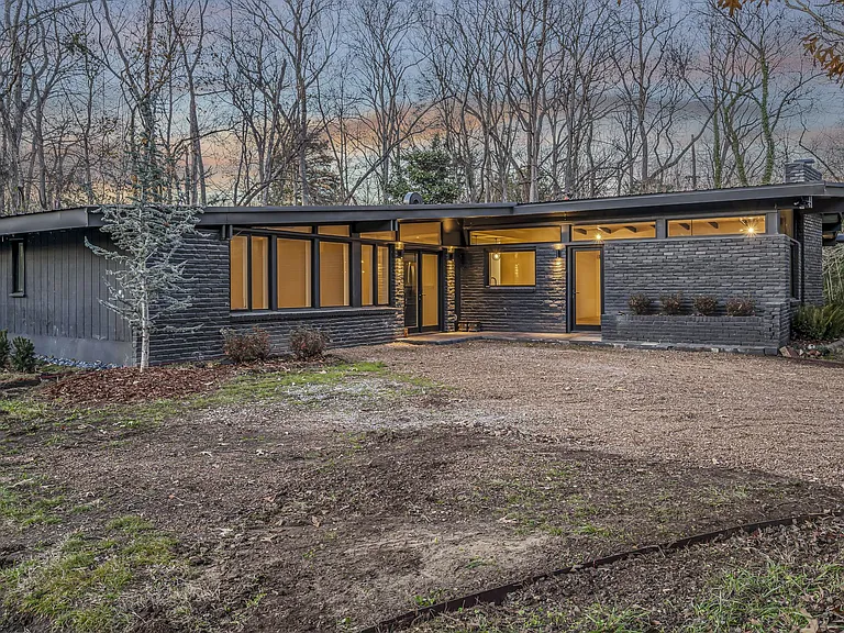 4601 Dustin Ln — Photo 8