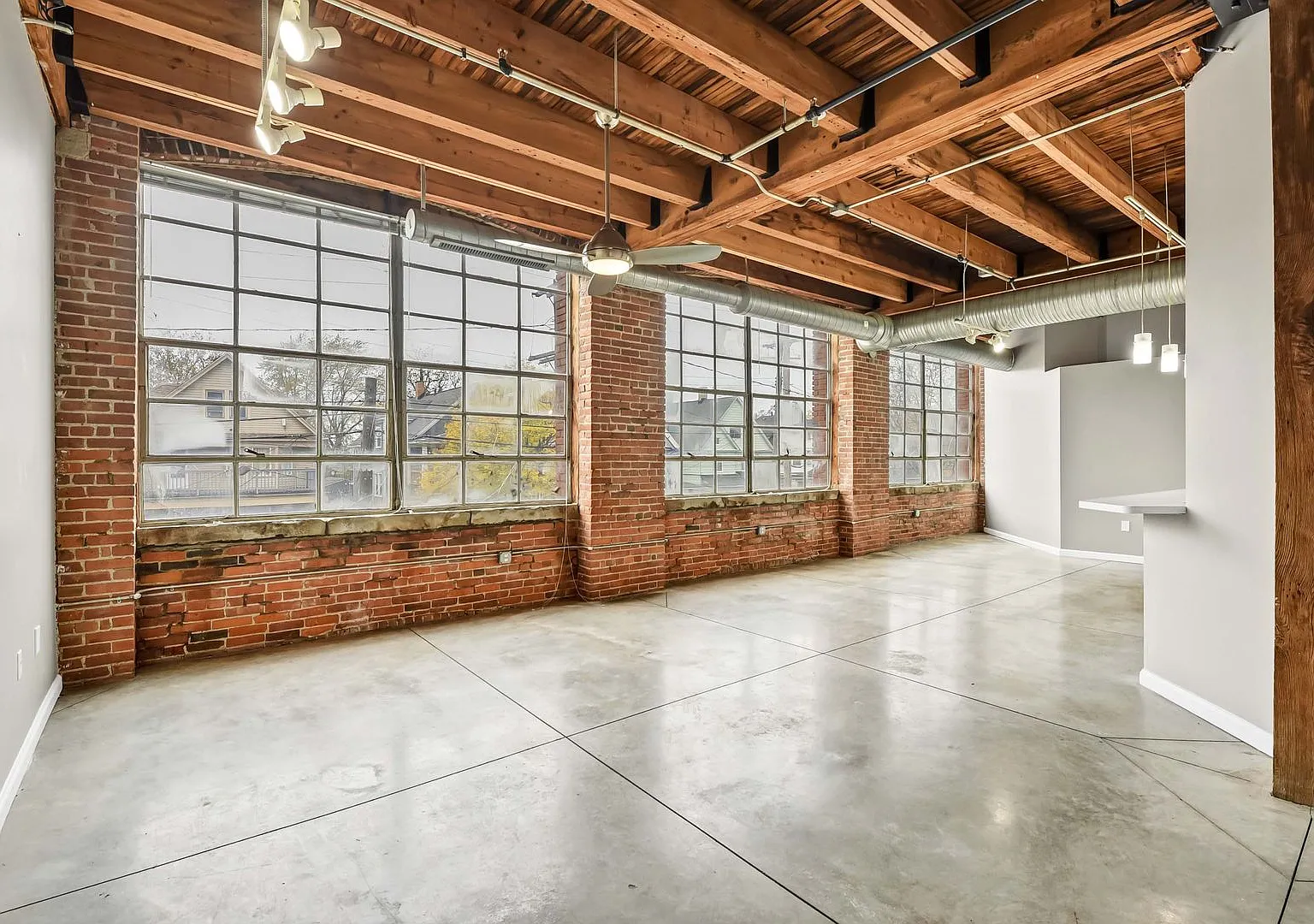 SoHo Lofts — Photo 3