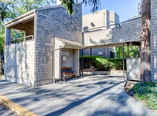 5858 S Riveridge Ln APT 14, Portland, OR 97239