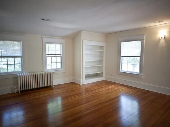 100 Isaac Ln Unit 100, Chapel Hill, NC 27514