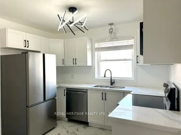 128 Wilson Rd S Unit 1, Oshawa, ON L1H 6C1