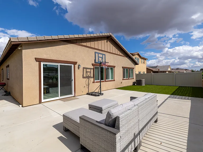 24071 Dusty Trail Way — Photo 22