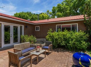 310 Country Ln, Bosque Farms, NM 87068