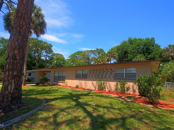 3rd image of 1312 Moss Ln