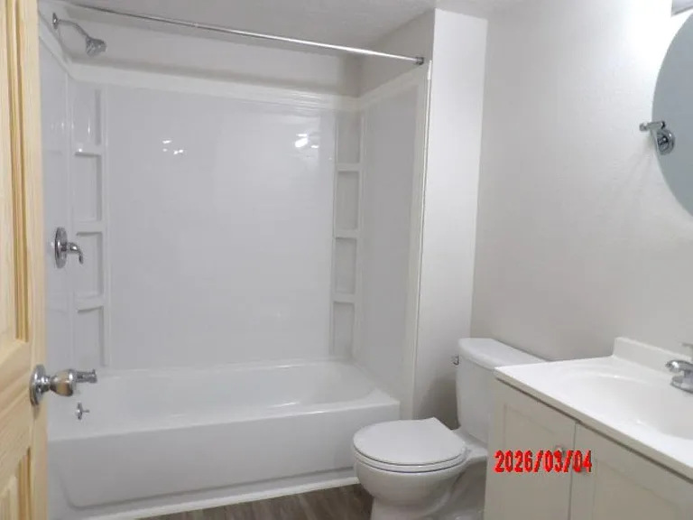 204 S Chestnut St #5 — Photo 6