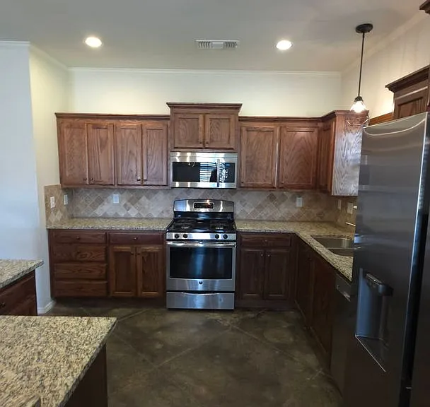 7301 Wilkerson St — Photo 2