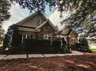 107 Coppermine Dr, Easley, SC 29642
