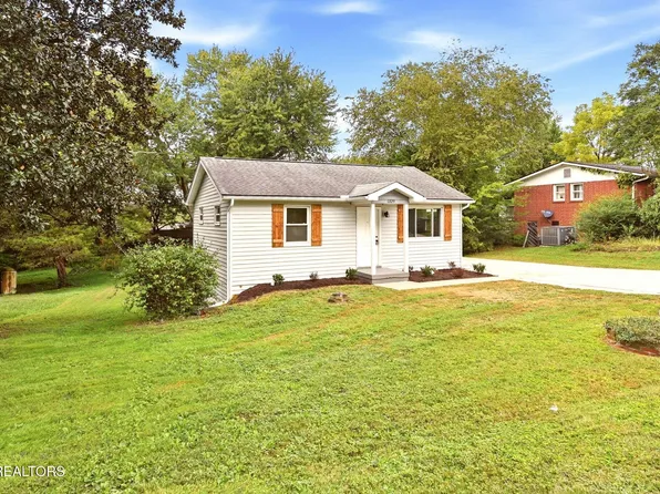 1329 Francis Rd, Knoxville, TN 37909