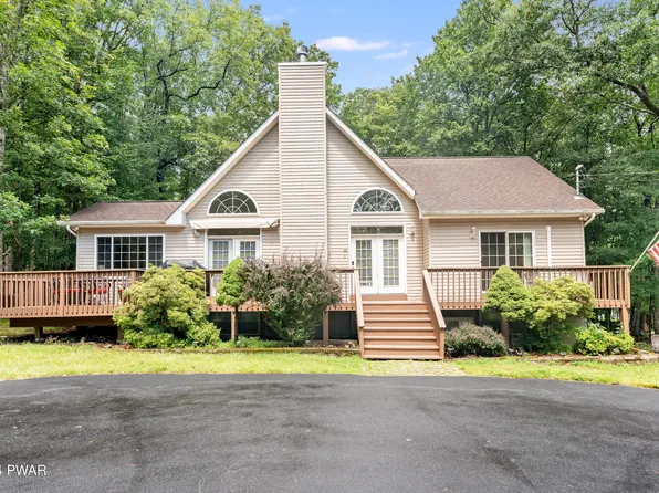 111 Firelight Ln, Lackawaxen, PA 18435