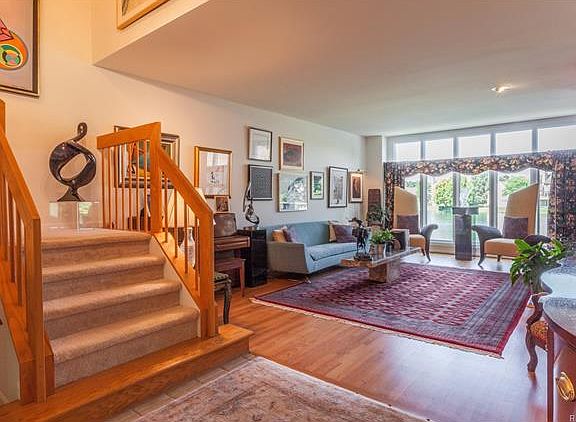 3rd image of 654 Deauville Ln #500