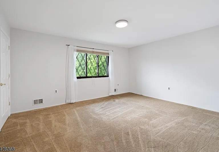 260 Wildflower Ln — Photo 15