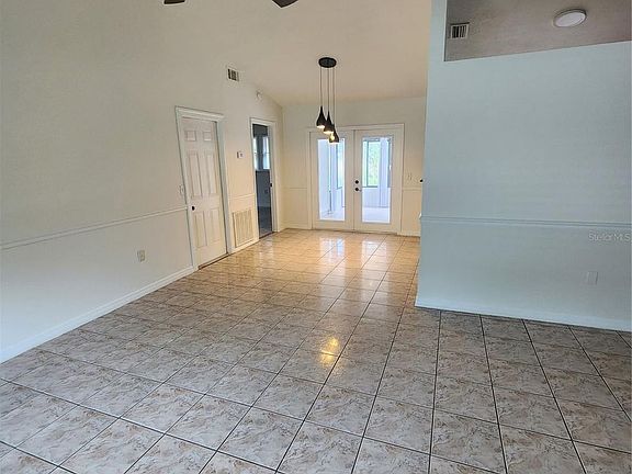 2nd image of 1162 Gage Ave