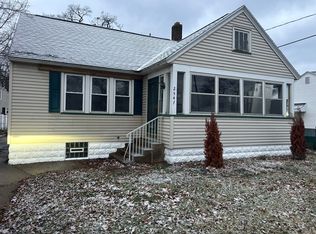 2547 Glenside Blvd, Muskegon, MI 49441