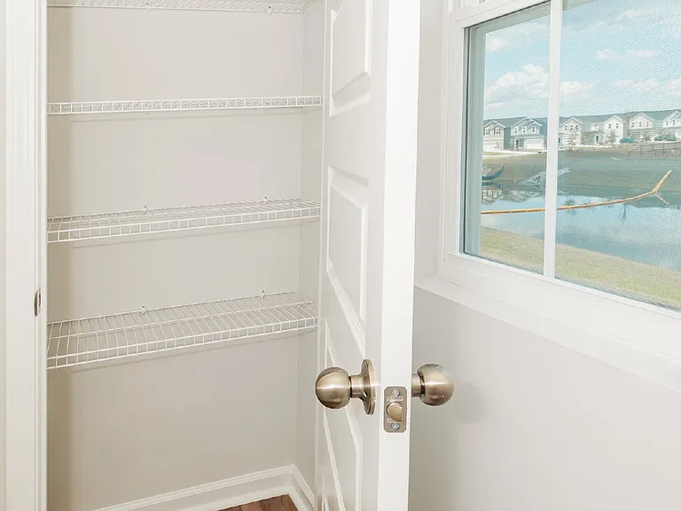 402 Tiliwa St — Photo 39