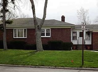 818 Eggert Rd, Amherst, NY 14226