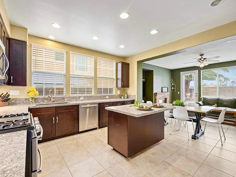 29467 Lynn Ct — Photo 14