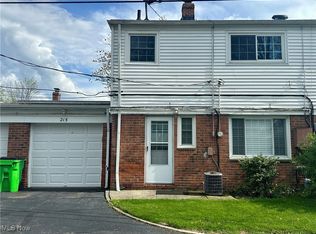 215 E 235th St, Euclid, OH 44123