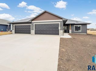1220 N Rose Ave, Tea, SD 57064