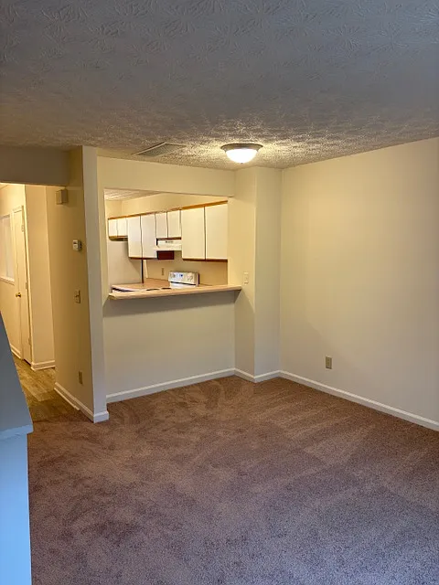 2 bed, 2.5 bath, 1050 sqft, $1,365 — Photo 1