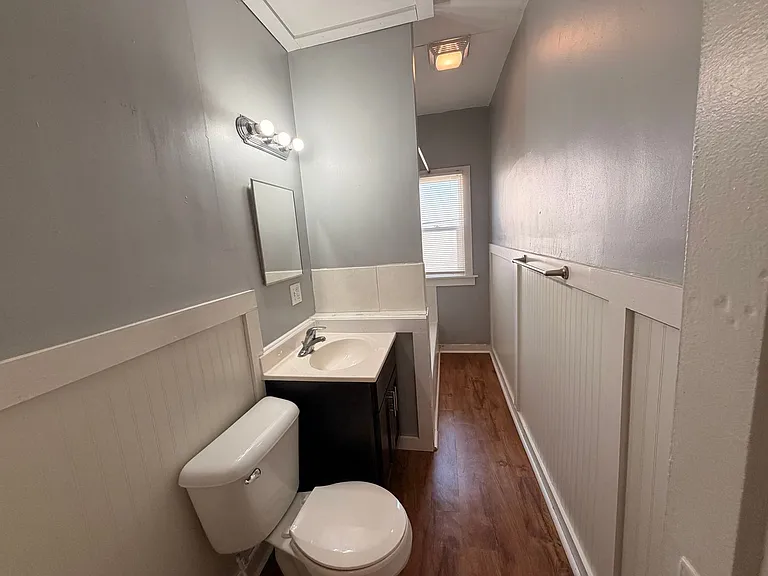 312 Lane Ave SW — Photo 9