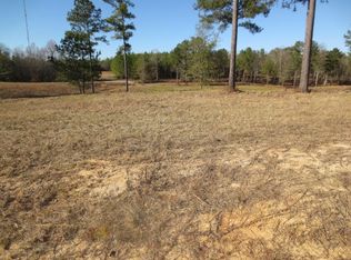 11 Mary Russell Rd, Ellisville, MS 39437