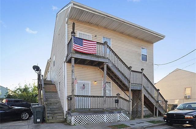1st image of 2122 Terpsichore St