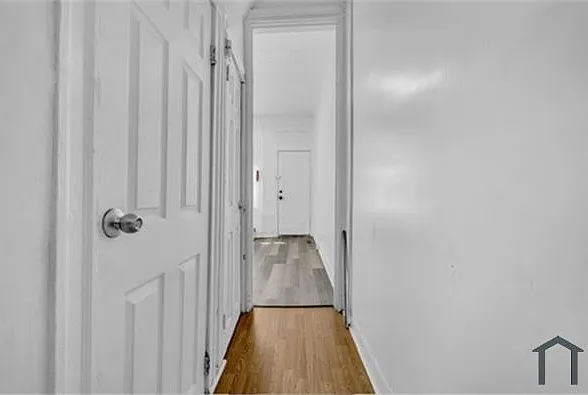 2920 Parkwood Ave #2 — Photo 3