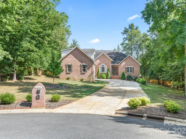 10209 Maple Haven Ct, Mint Hill, NC 28227