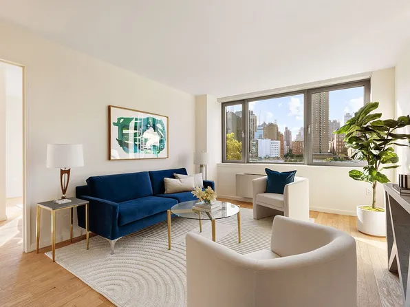 425 Main St APT 6F, New York, NY 10044