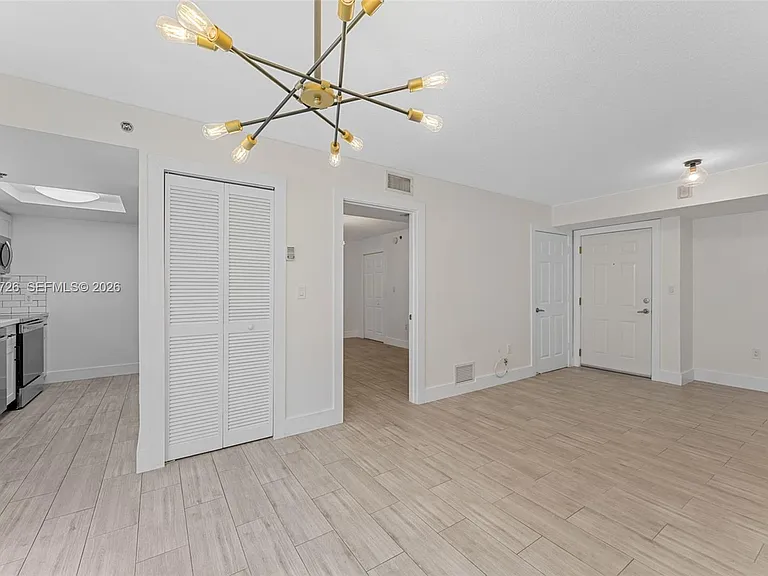2415 NW 16th Street Rd #306 — Photo 1
