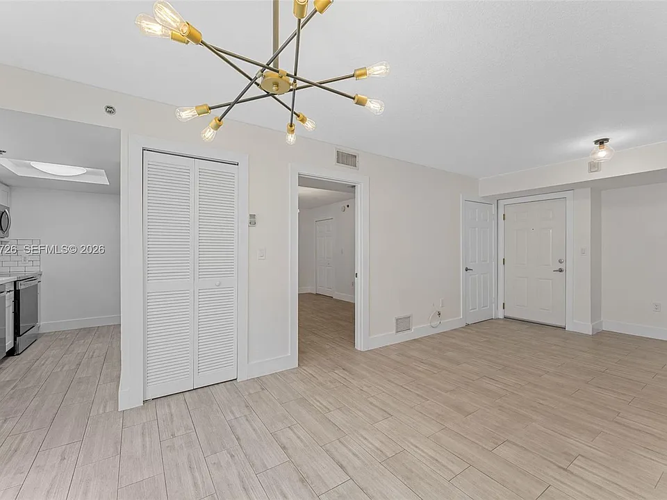 2415 NW 16th Street Rd #306