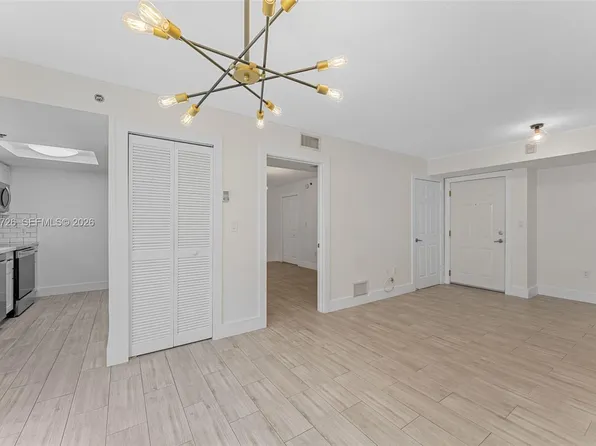 2415 NW 16th Street Rd, Miami, FL